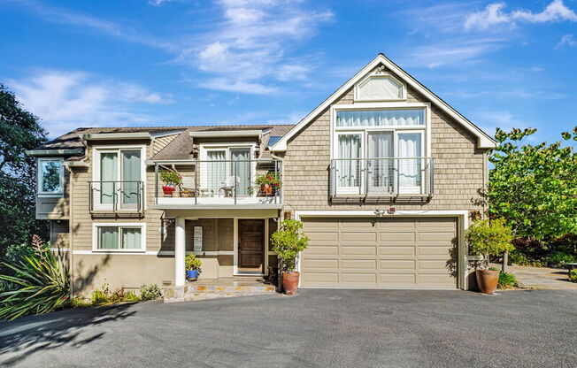 275 LA VIDA RD