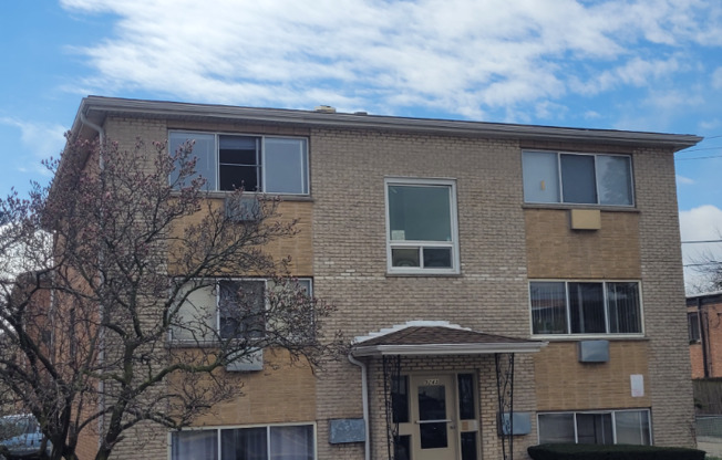 9229 JILL LN