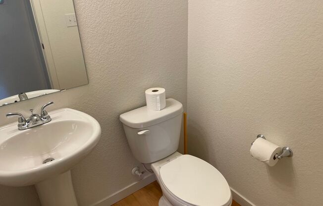 3 beds, 2.5 baths, $2,325