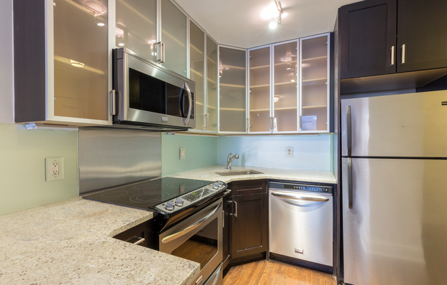 1 bed, 1 bath, $5,025, Unit 408