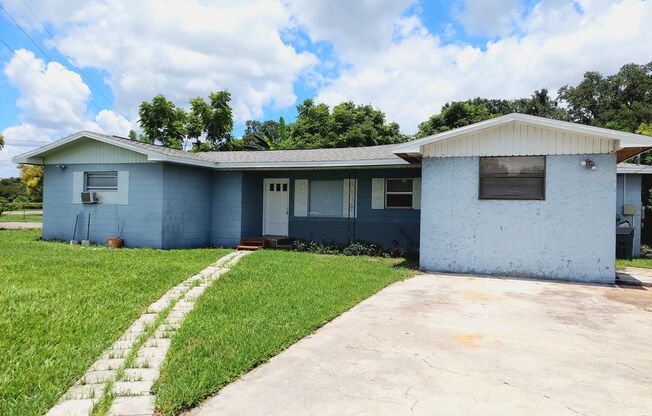3 Bedroom, 2 Bathroom House in Lakeland