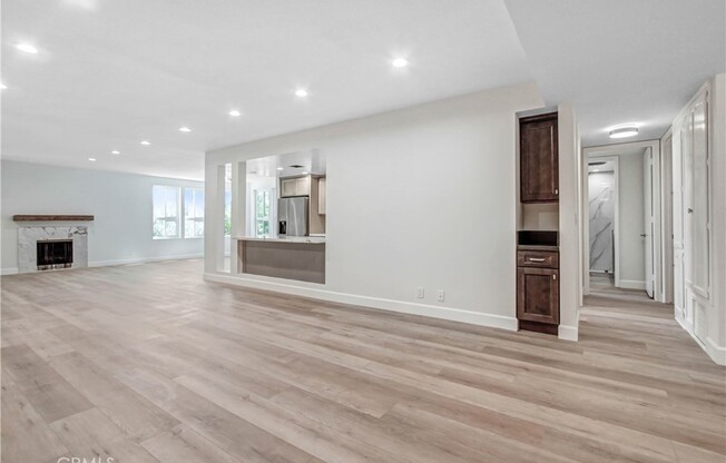 1277 S BEVERLY GLN BLVD