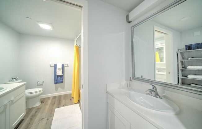 1 bed, 1 bath, 651 sqft, $1,295, Unit XL 26/27