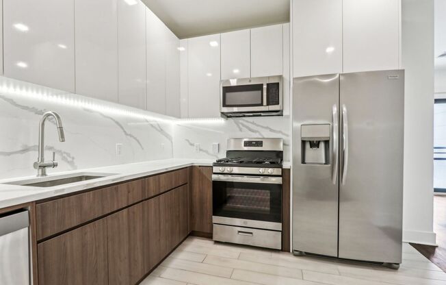 Studio, 1 bath, 545 sqft, $2,050, Unit 406