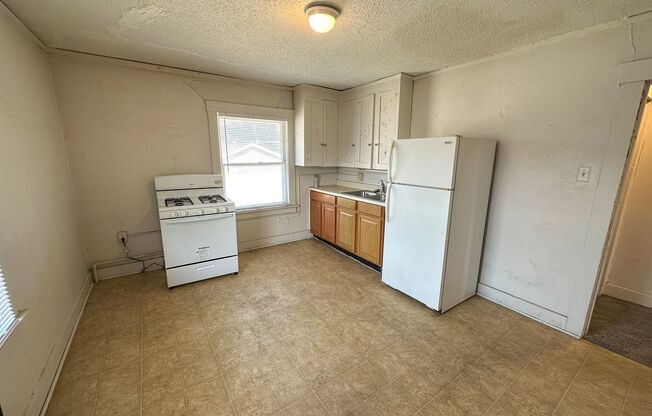 1 bed, 1 bath, 650 sqft, $610