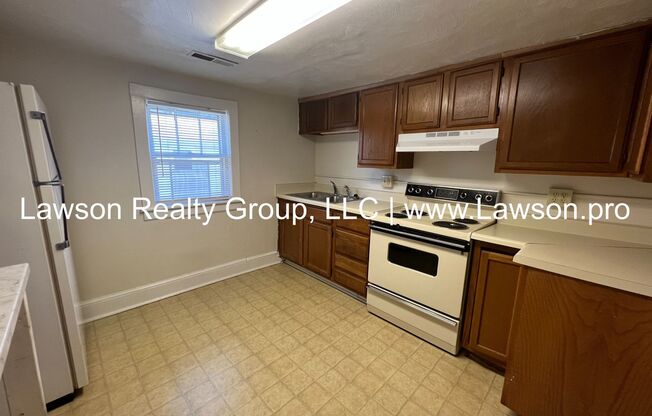 1 bed, 1 bath, 700 sqft, $825, Unit Walnut 422 - 4