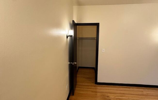 2 beds, 1 bath, $1,860, Unit 8235-1E