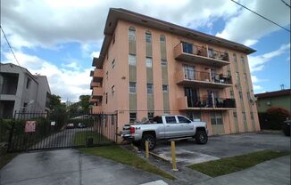 1 bed, 1 bath, 528 sqft, $1,650, Unit 104