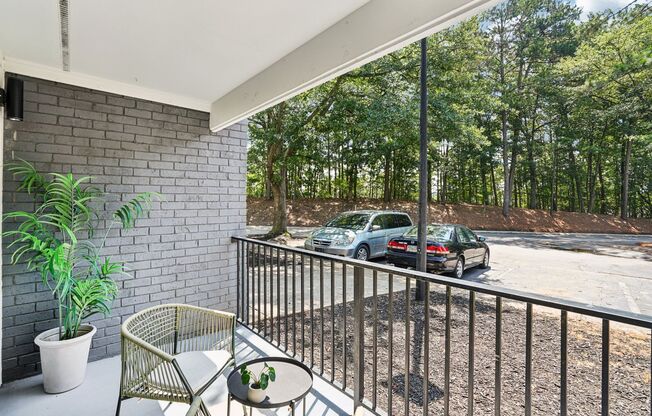 3 beds, 2 baths, 1,275 sqft, $1,749, Unit 12G