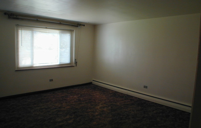 2 beds, 1 bath, 794 sqft, $900, Unit Apt 2A