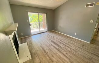 2 beds, 1 bath, $1,200, Unit # 1208