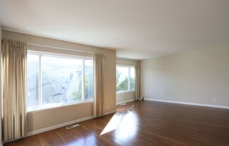 2 beds, 1 bath, $4,095, Unit A