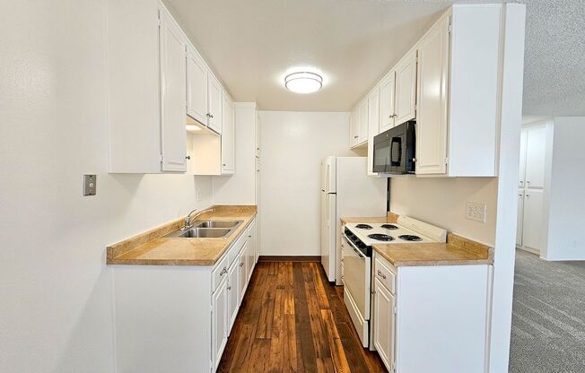 Arizona Towers Apartments