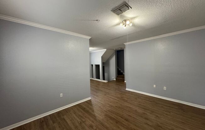 Spacious & Elegant 4-Bedroom Townhome in Prime Maitland Location – Comfort, Convenience & Style Await