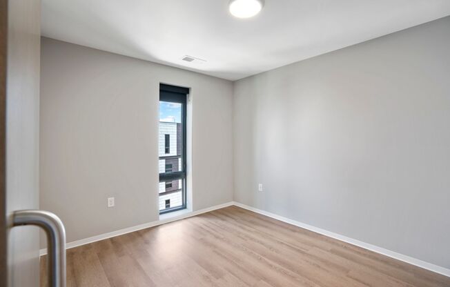 1 bed, 1 bath, 625 sqft, $1,375, Unit 1403