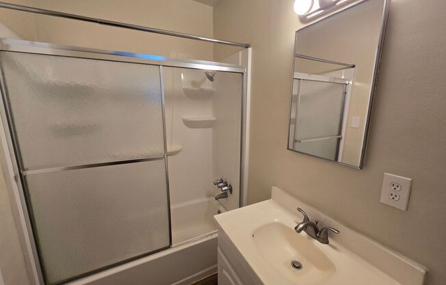 1 bed, 1 bath, $1,875, Unit 6