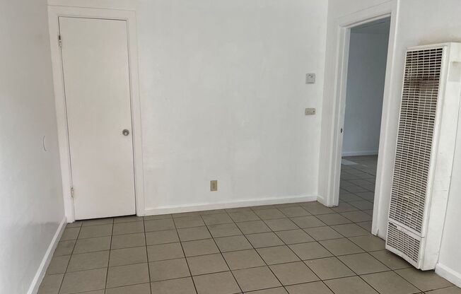606 Linden Ct