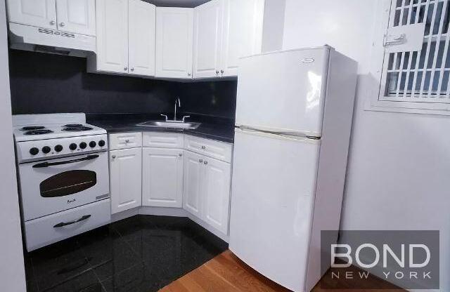 1 bed, 1 bath, $2,400, Unit 1B