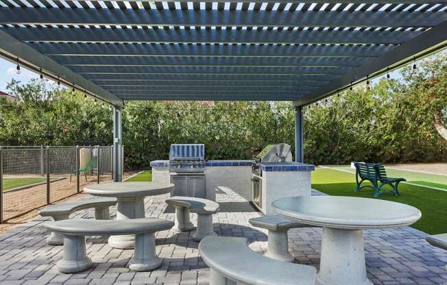 Del Sol Apartments Courtyard with BBQ's and Covered Picnic Tables