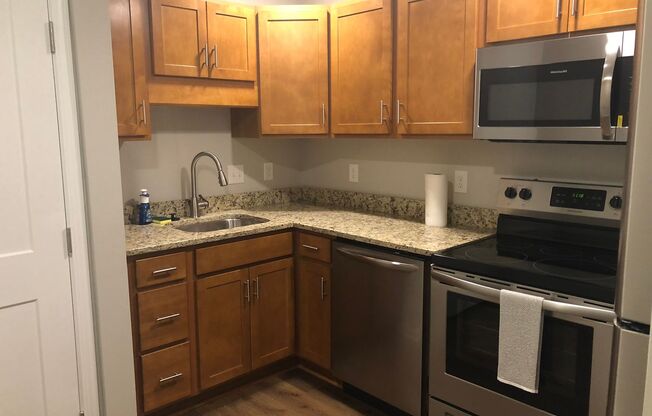 Studio, 1 bath, 500 sqft, $800, Unit H 215