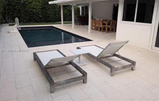 665 Allendale Rd # 665, Key Biscayne, FL 33149