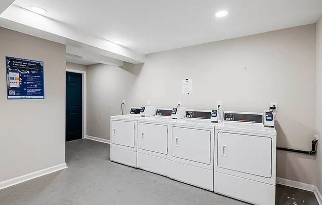 2 beds, 1 bath, $1,595, Unit 12