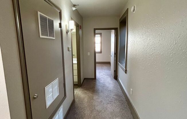 1 bed, 1 bath, 760 sqft, $1,095, Unit 2122-102 (MODEL)