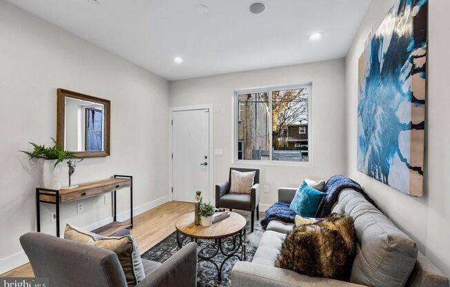 Four Bed West Kensington Townhome