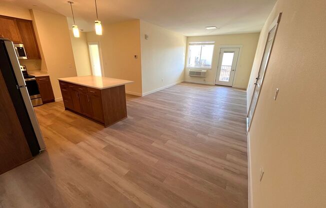 2 beds, 1 bath, $1,875, Unit E202