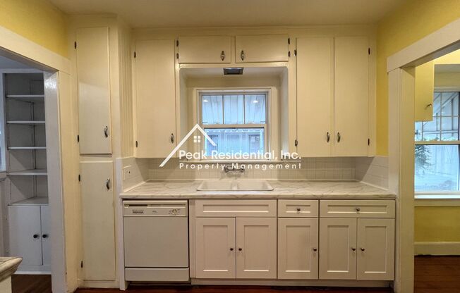 2 beds, 1 bath, $2,250