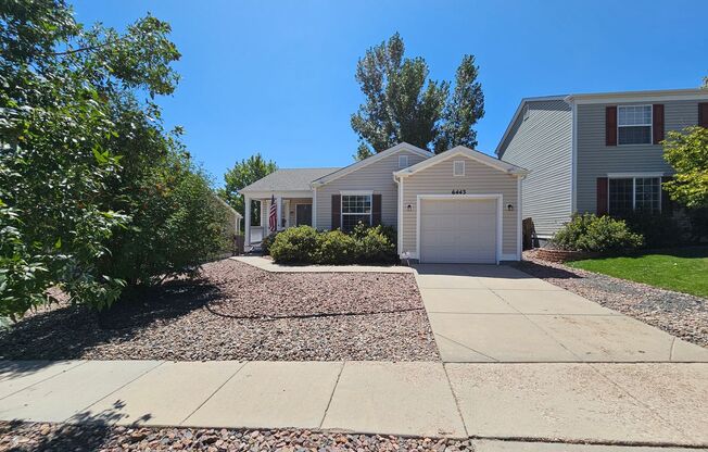 Charming 2 Bed, 2 Bath in Stetson Hills!