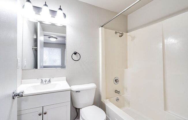 1 bed, 1 bath, 375 sqft, $699, Unit 1245 - 7