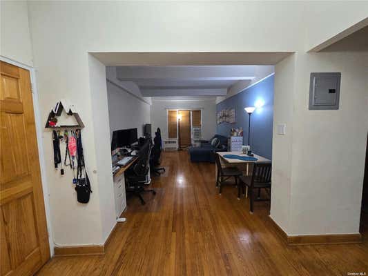 1 bed, 1 bath, $2,100, Unit 2P