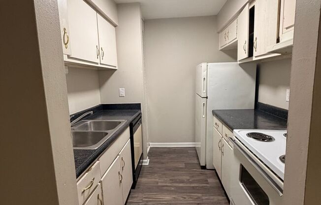 Looking For Convenience? Well, Look No Further!  Located directly on the Lynx Blue Line 15 minutes from Uptown Charlotte