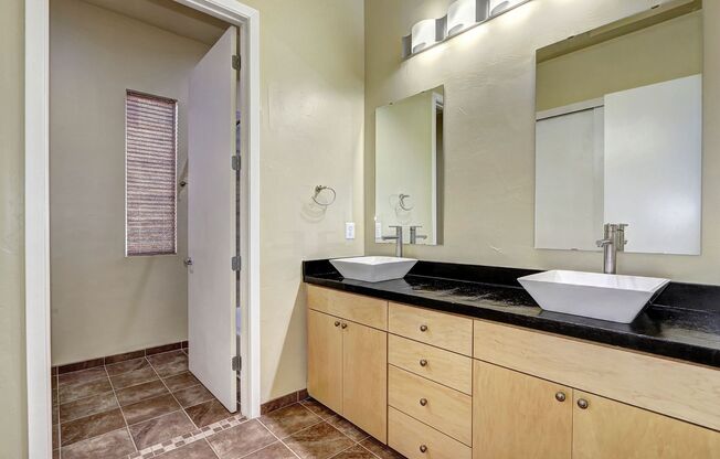 Studio, 1.5 baths, $2,195