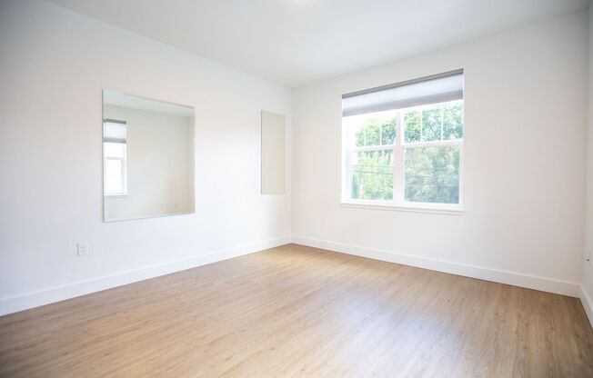 Studio, 1 bath, $1,295