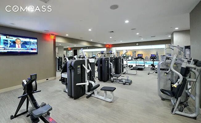 2 beds, 2 baths, $8,750, Unit 56E