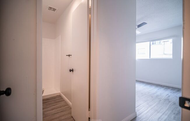 2 beds, 2 baths, 900 sqft, $2,395, Unit 10