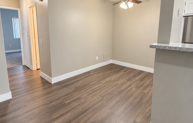 2 beds, 1 bath, 896 sqft, $2,095, Unit 017
