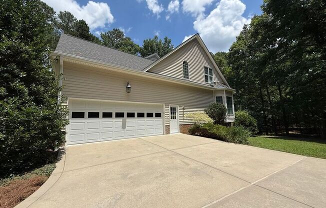 3021 HICKORY TREE PL