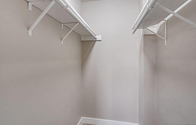 1 bed, 1 bath, 582 sqft, $949, Unit 2271-07