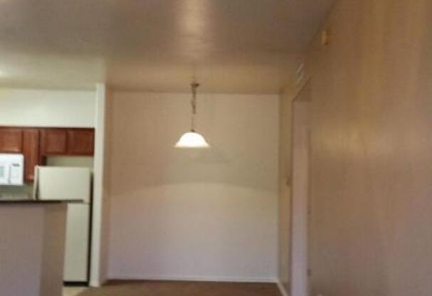 1 bed, 1 bath, $900