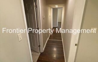 3 beds, 2 baths, 1,000 sqft, $1,435, Unit 3133 Magnolia Ave 1F