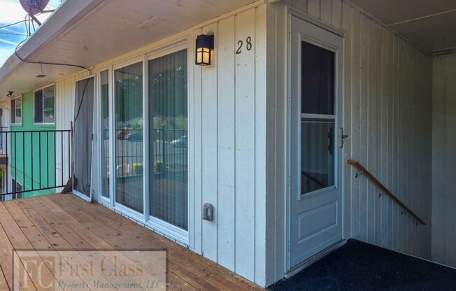 2 beds, 1 bath, 672 sqft, $1,395, Unit 28
