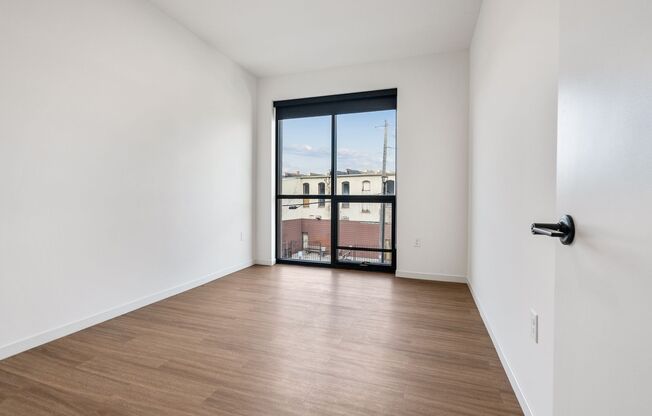 2 beds, 2 baths, 1,018 sqft, $2,100, Unit 202