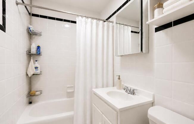 2 beds, 1 bath, 1,000 sqft, $6,750, Unit 5A