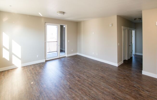 2385 Fairgrounds Rd NE