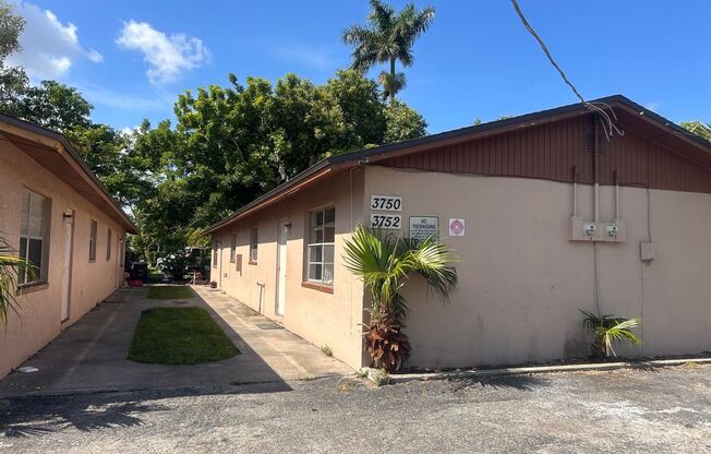 3750-52 Desoto Ave