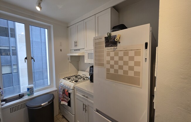 2 beds, 2 baths, 1,160 sqft, $7,950, Unit 8H