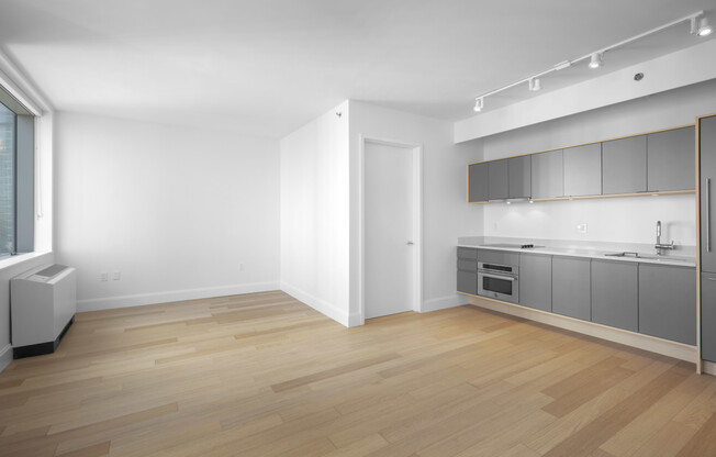1 bed, 1 bath, $3,800, Unit 31A